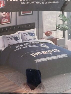 New England Patriots Navy Comforter Set - Official Team Bedding